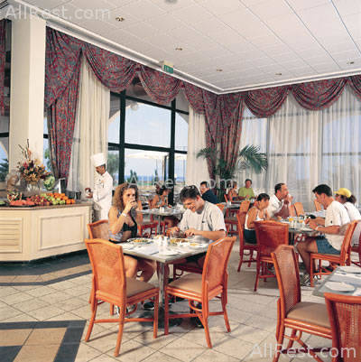 Louis Phaethon Beach Hotel 8